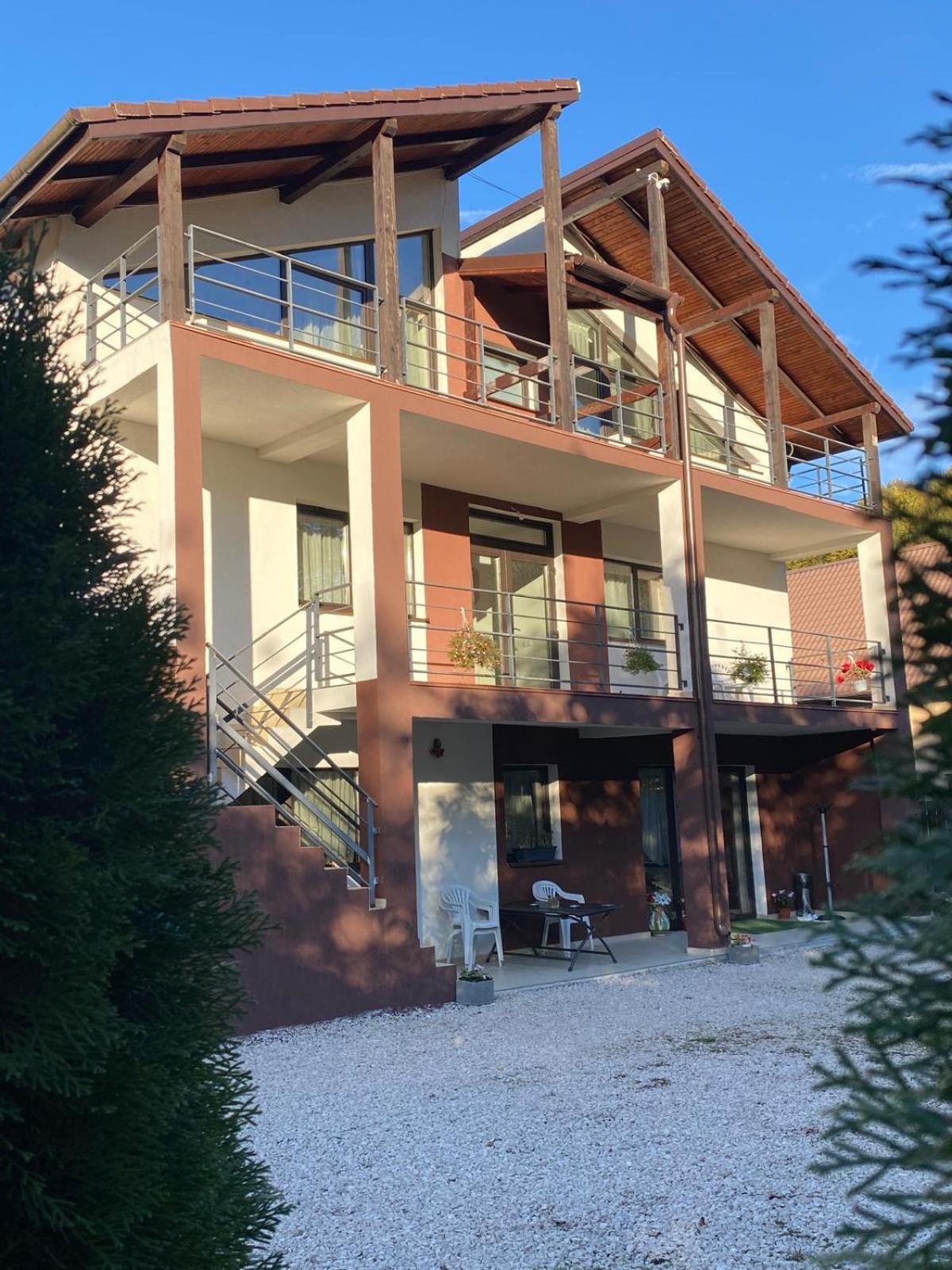 Vila Emma Risnov Exterior photo